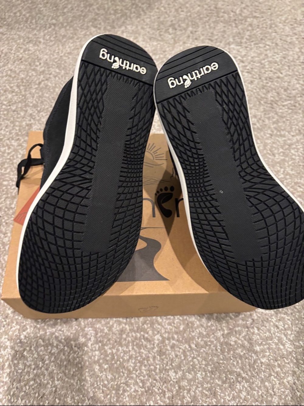 Earthing Grounding Sneakers - Picture 4 of 5